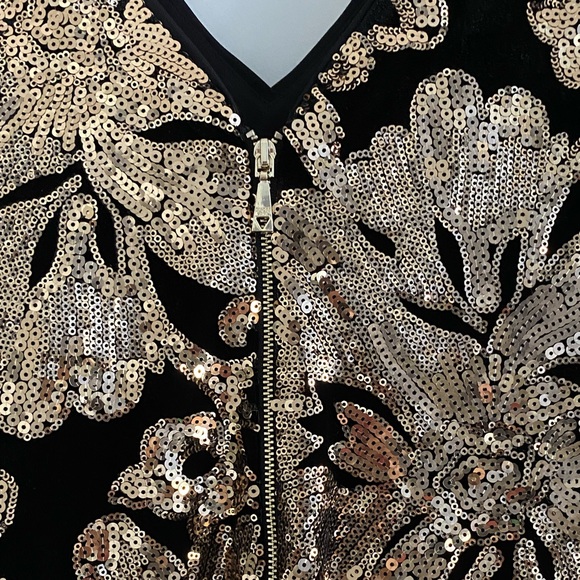 Black with gold sequins -Above the knee dress - Picture 5 of 7